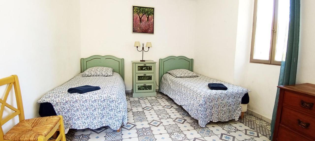Le Mas Des Fontettes, Gite 14 Personnes, Piscine Chauffee, Propriete 5Ha, Barbecue Sahune Екстер'єр фото